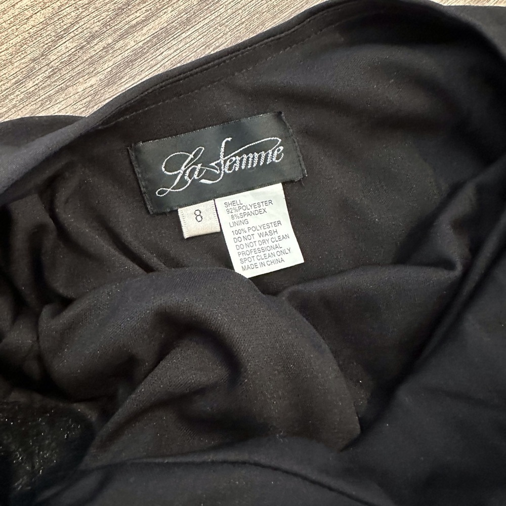 EUC La Femme Black One Shoulder Gown with Rhinestones at Shoulder and Side SZ 8 - Picture 9 of 9